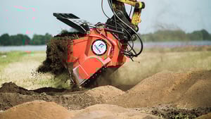Minebuster im Einsatz zur Volumenberäumung bei der Kampfmittelbergung in Hamburg
